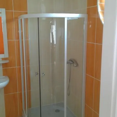 Bed & Breakfast Alex's & Panzio 3*