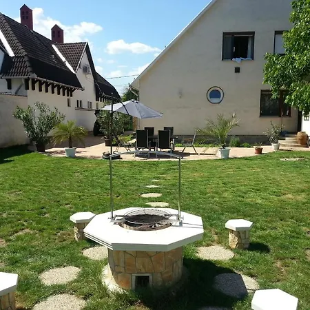 Bed & Breakfast Alex's & Panzio 3*