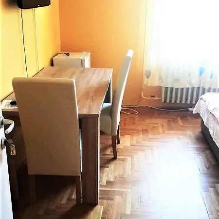 Alex's & Panzio Bed & Breakfast Hajduszoboszlo